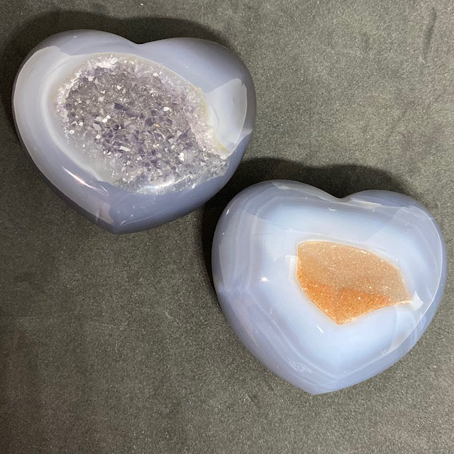 Large Agate Geodge Heart-shaped Gemstone